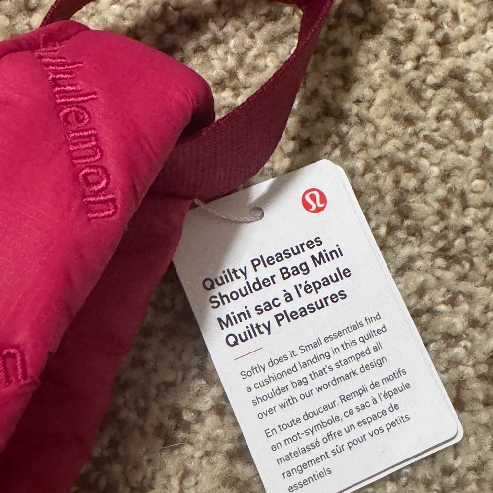 Lululemon Quilty Pleasures Shoulder Bag. NWT! - Picture 4 of 4